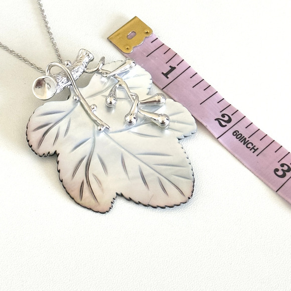 925 Sterling Silver Large Mother Of Pearl Leaf Reversible Pendant Necklace - Picture 6 of 13